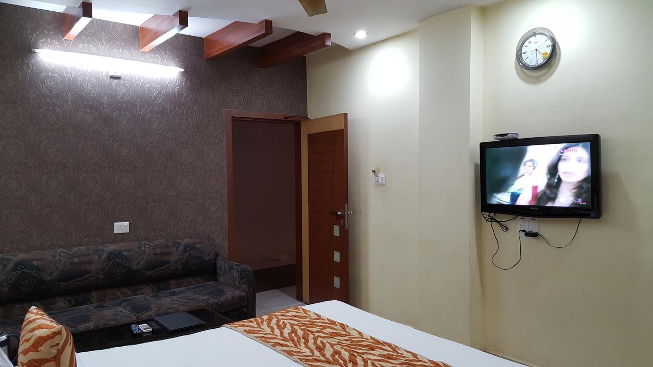 Hotel Vinayak Palace Bilāspur Exterior photo