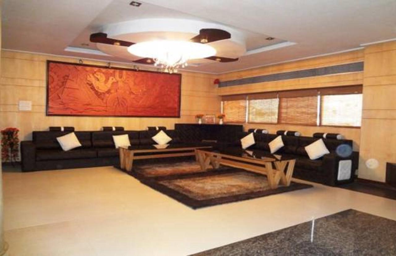 Hotel Vinayak Palace Bilāspur Exterior photo